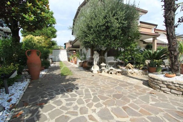 casa indipendente in vendita a Comacchio