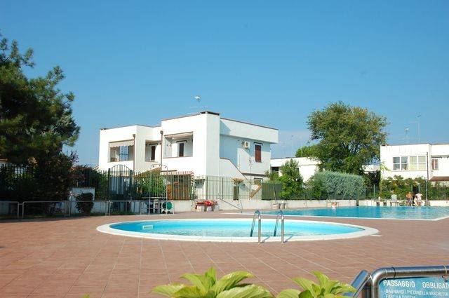 casa indipendente in vendita a Comacchio in zona Lido delle Nazioni