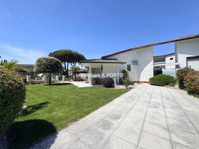 casa indipendente in vendita a Comacchio in zona Lido delle Nazioni