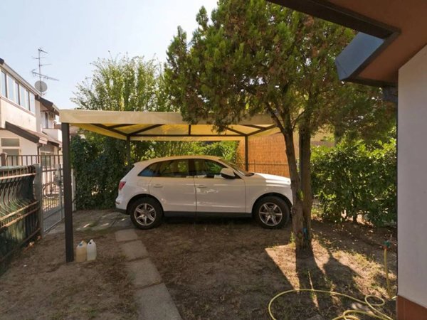 casa indipendente in vendita a Comacchio in zona San Giuseppe