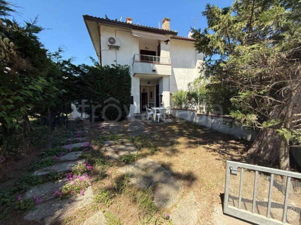 casa indipendente in vendita a Comacchio in zona Lido degli Scacchi