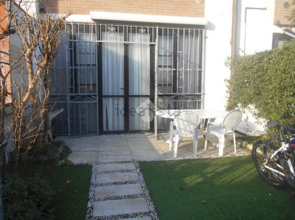 appartamento in vendita a Comacchio in zona Porto Garibaldi