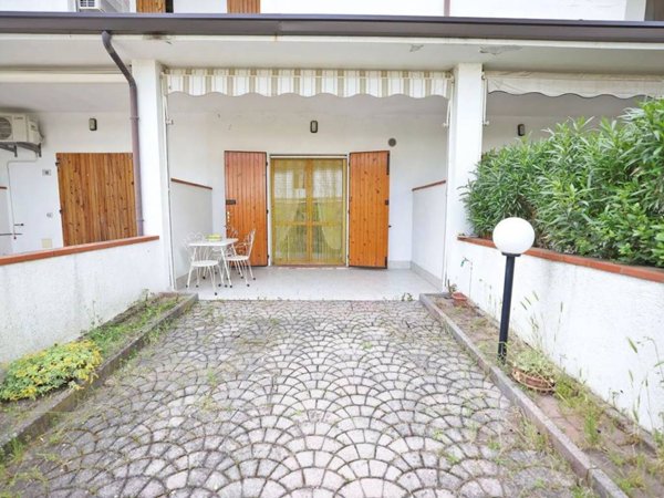 appartamento in vendita a Comacchio in zona Lido degli Estensi
