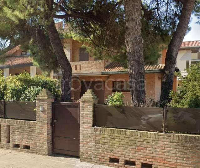 casa indipendente in vendita a Comacchio in zona Porto Garibaldi