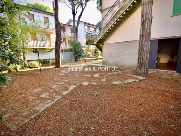 casa indipendente in vendita a Comacchio in zona Lido di Spina