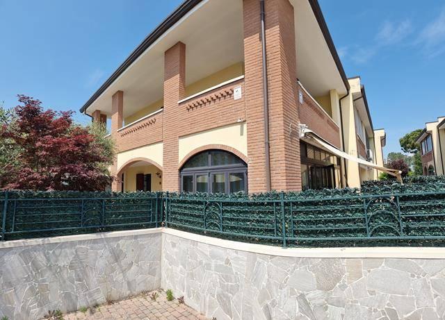 casa indipendente in vendita a Comacchio in zona Lido di Pomposa