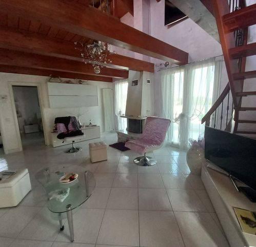 appartamento in vendita a Comacchio in zona Lido degli Estensi