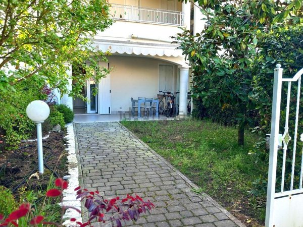 casa indipendente in vendita a Comacchio in zona Lido di Pomposa