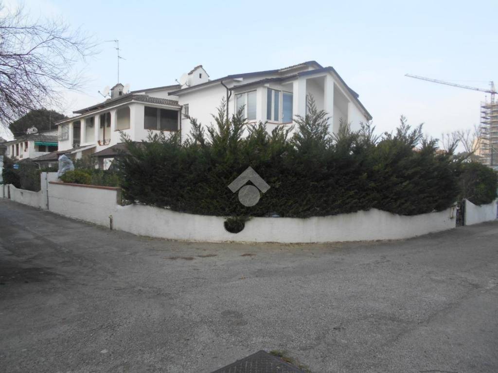 appartamento in vendita a Comacchio in zona Lido degli Scacchi
