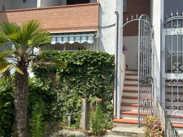 casa indipendente in vendita a Comacchio in zona Lido di Volano