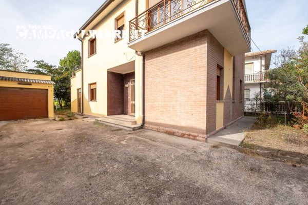 casa indipendente in vendita a Comacchio in zona Vaccolino