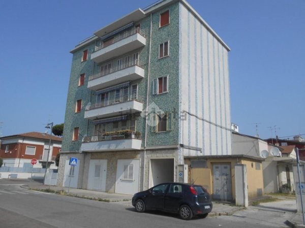 appartamento in vendita a Comacchio in zona Porto Garibaldi