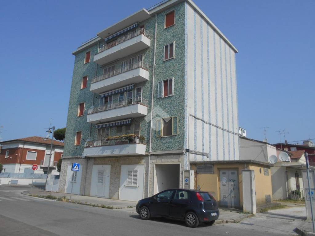 appartamento in vendita a Comacchio in zona Porto Garibaldi