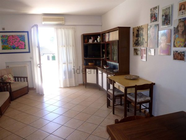 casa indipendente in vendita a Comacchio in zona Lido degli Estensi