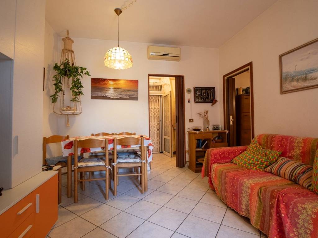 casa indipendente in vendita a Comacchio in zona Lido degli Scacchi