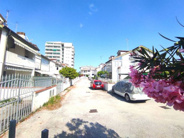 casa indipendente in vendita a Comacchio in zona Lido degli Scacchi