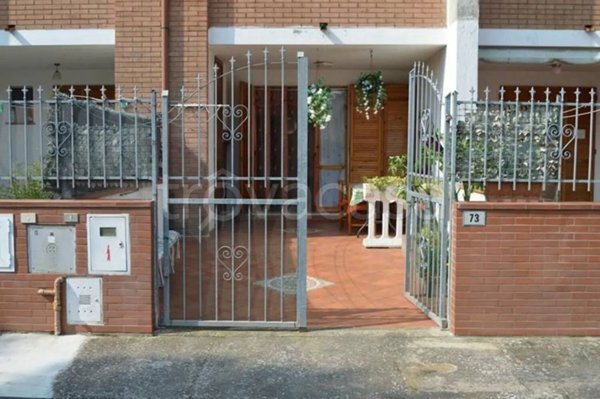 casa indipendente in vendita a Comacchio in zona Lido delle Nazioni