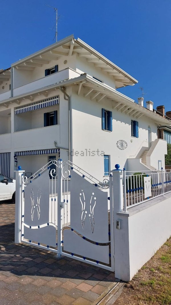 casa indipendente in vendita a Comacchio in zona Lido degli Estensi