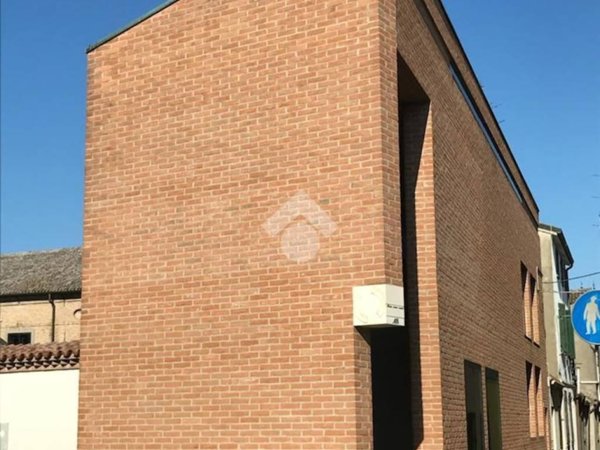 negozio in vendita a Comacchio