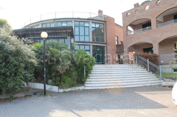 negozio in vendita a Comacchio in zona Lido degli Estensi