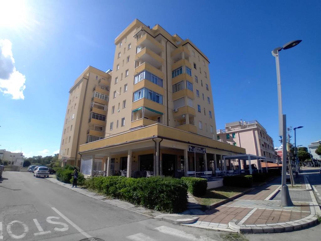 appartamento in vendita a Comacchio in zona Lido degli Scacchi