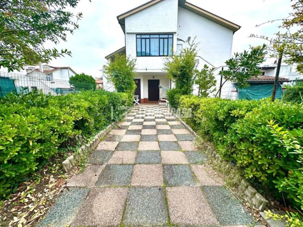 appartamento in vendita a Comacchio in zona Lido di Pomposa