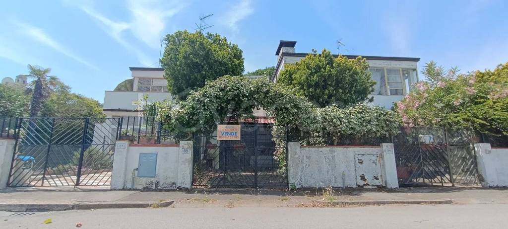 appartamento in vendita a Comacchio in zona Lido di Volano