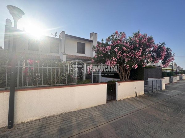 appartamento in vendita a Comacchio in zona Porto Garibaldi