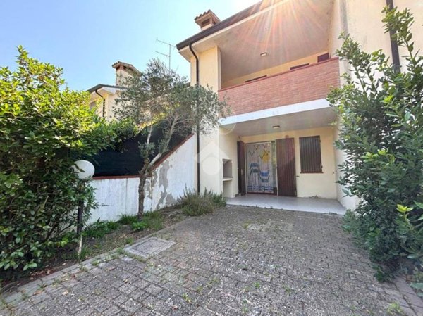 appartamento in vendita a Comacchio in zona Lido delle Nazioni