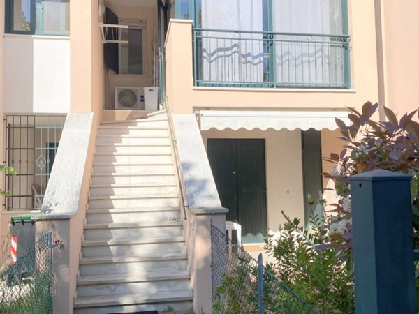 appartamento in vendita a Comacchio in zona Porto Garibaldi