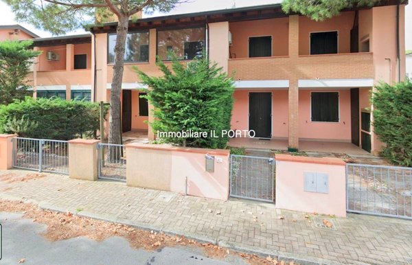 casa indipendente in vendita a Comacchio in zona Lido di Volano