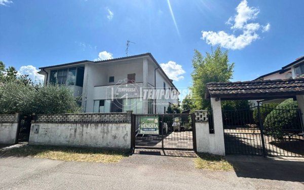 appartamento in vendita a Comacchio in zona Lido degli Scacchi