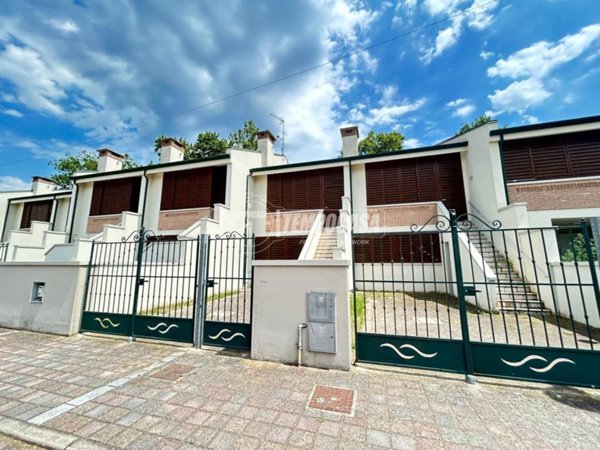 appartamento in vendita a Comacchio in zona Lido delle Nazioni
