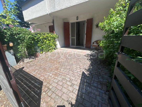 casa indipendente in vendita a Comacchio in zona Lido degli Estensi