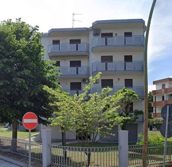 appartamento in vendita a Comacchio in zona Lido delle Nazioni