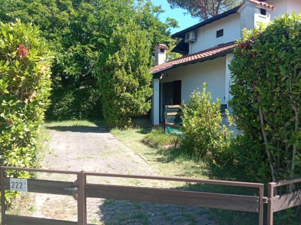 casa indipendente in vendita a Comacchio in zona Lido di Spina