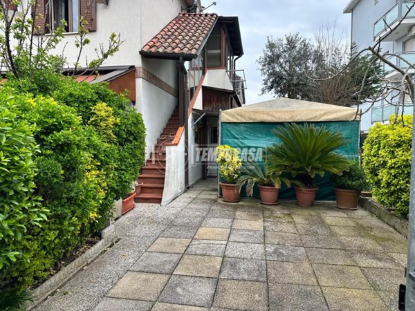 appartamento in vendita a Comacchio in zona Lido di Pomposa