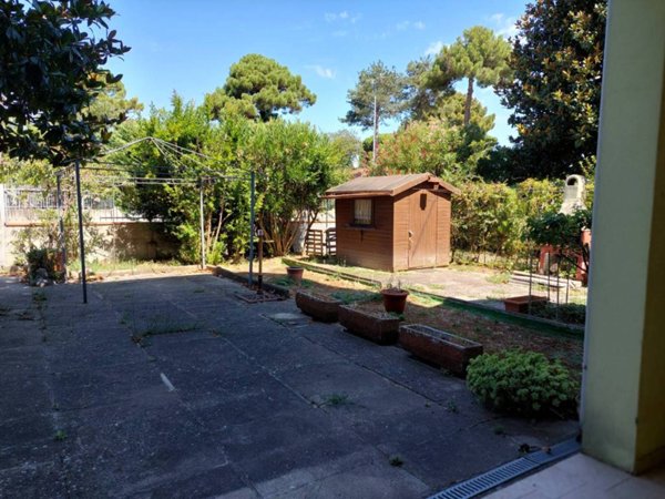appartamento in vendita a Comacchio in zona Lido delle Nazioni