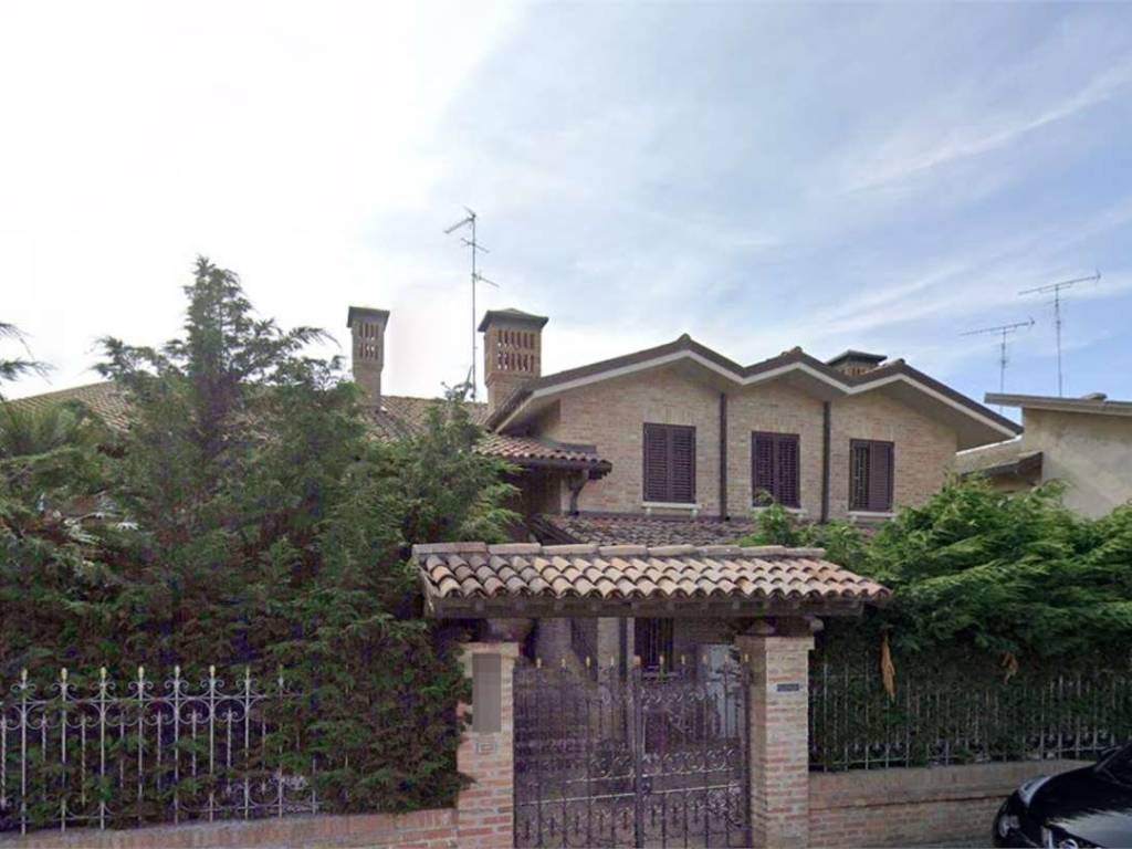 casa indipendente in vendita a Comacchio in zona Porto Garibaldi