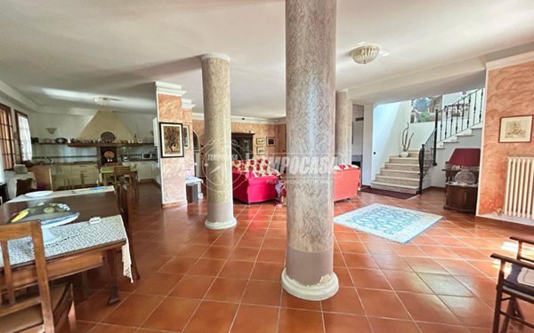 casa indipendente in vendita a Comacchio in zona Porto Garibaldi