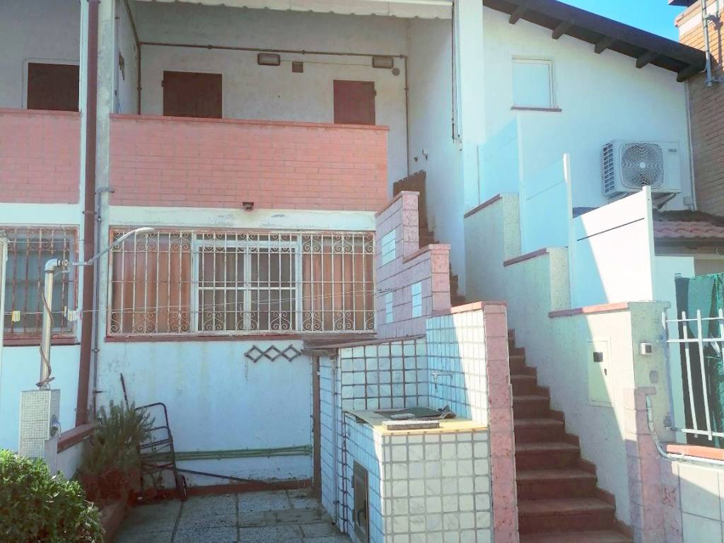 casa indipendente in vendita a Comacchio in zona Lido delle Nazioni