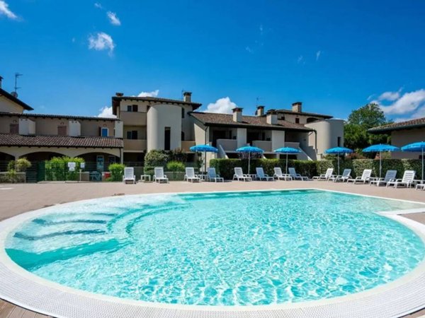 casa indipendente in vendita a Comacchio in zona Lido delle Nazioni