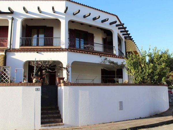 casa indipendente in vendita a Comacchio in zona Lido degli Estensi
