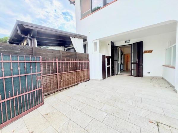 casa indipendente in vendita a Comacchio in zona Lido degli Estensi