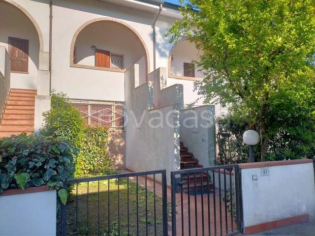 casa indipendente in vendita a Comacchio in zona Lido degli Estensi
