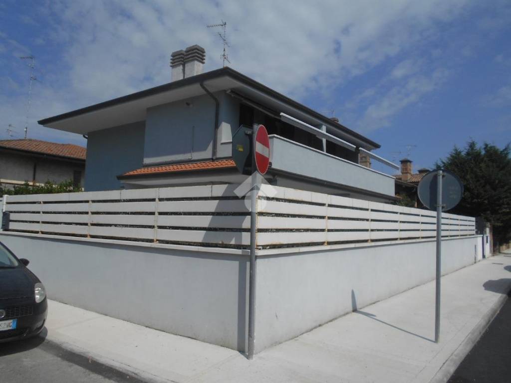 appartamento in vendita a Comacchio in zona Porto Garibaldi