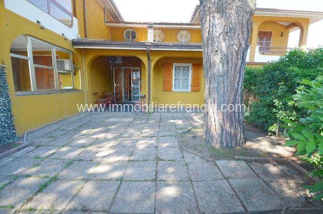 casa indipendente in vendita a Comacchio in zona Lido delle Nazioni