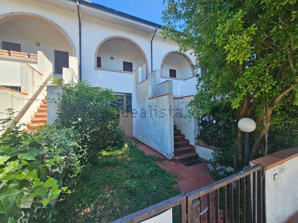 casa indipendente in vendita a Comacchio in zona Lido degli Estensi