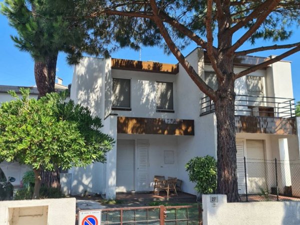 casa indipendente in vendita a Comacchio in zona Lido delle Nazioni