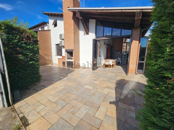 casa indipendente in vendita a Comacchio in zona Lido delle Nazioni